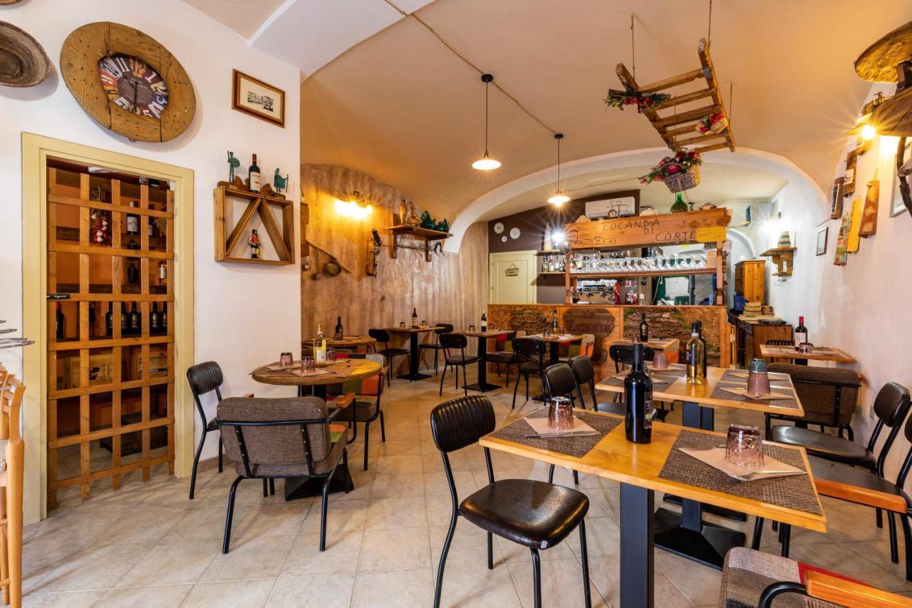 בוסה Locanda Di Corte מראה חיצוני תמונה